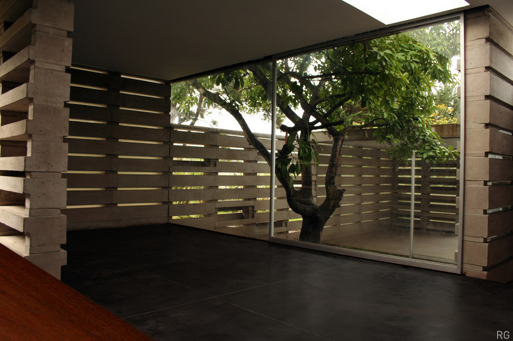 Pentimento House / Jose María Sáez & David Barragán