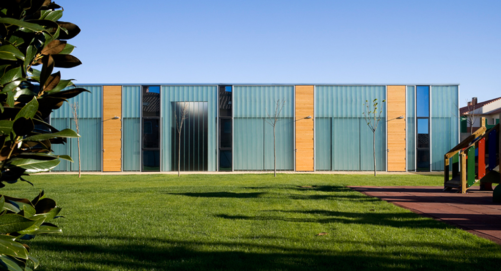 Nursery School Santa Isabel / Carroquino Finner Architects