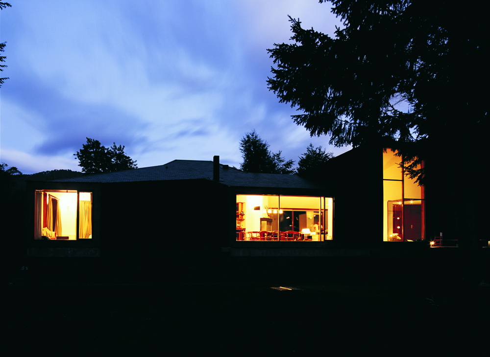 Pirihueico House / Alejandro Aravena