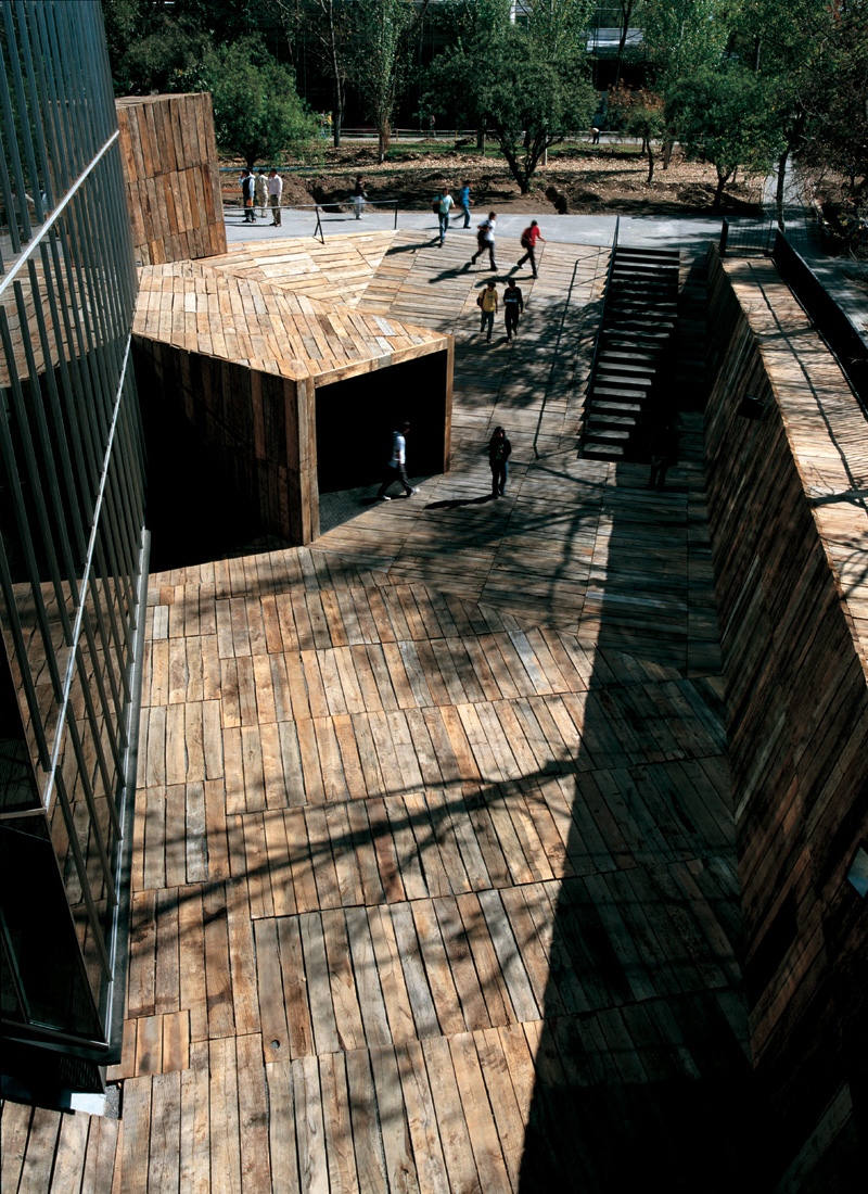 Siamese Towers / Alejandro Aravena