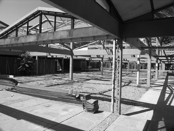 auditorio-antes-bn auditorium before renovation