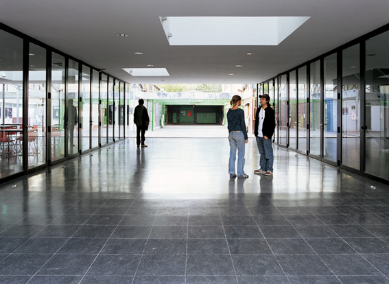 Building renovation and auditorium addition, School of Fine Arts, Universidad de Chile / Emilio Marin + Albert Tidy