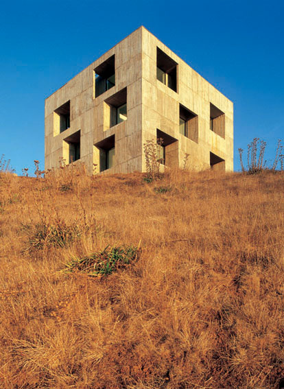 Poli House / Pezo von Ellrichshausen