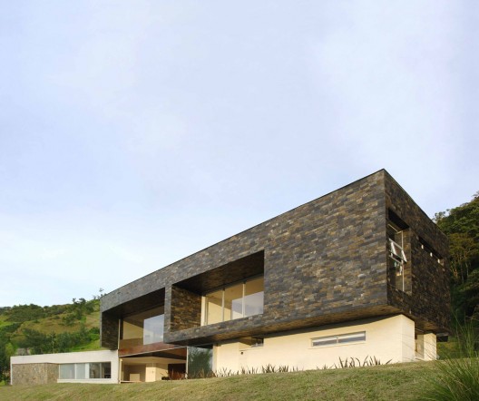 103974479_fachada-occidental