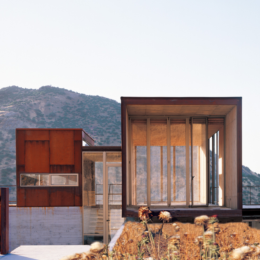 La Reserva House / Sebastian Irarrazaval