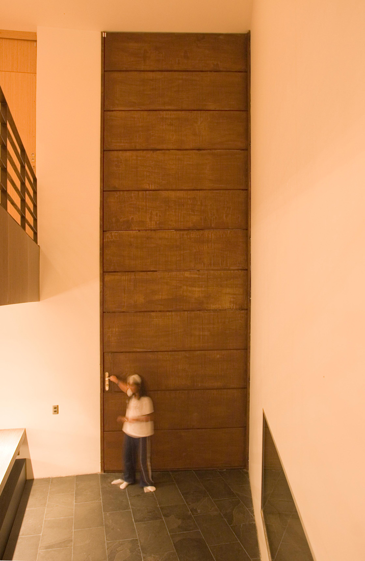 1147717931_puerta1 1147717931_puerta1