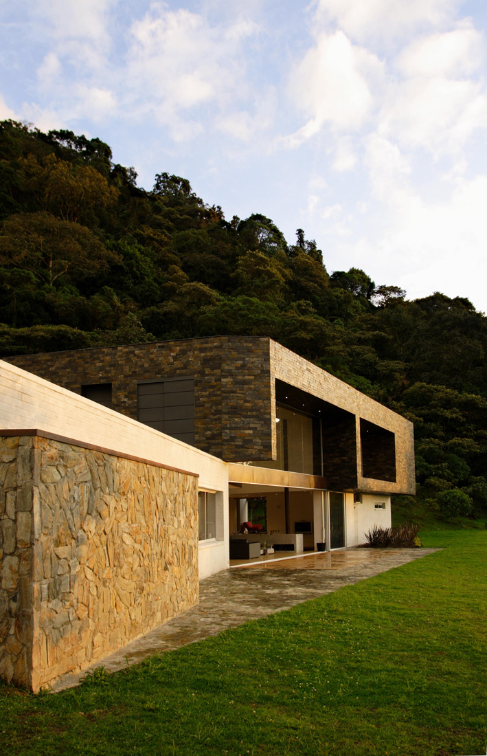 1637426051_fachada-occidental-lateral2 1637426051_fachada-occidental-lateral2