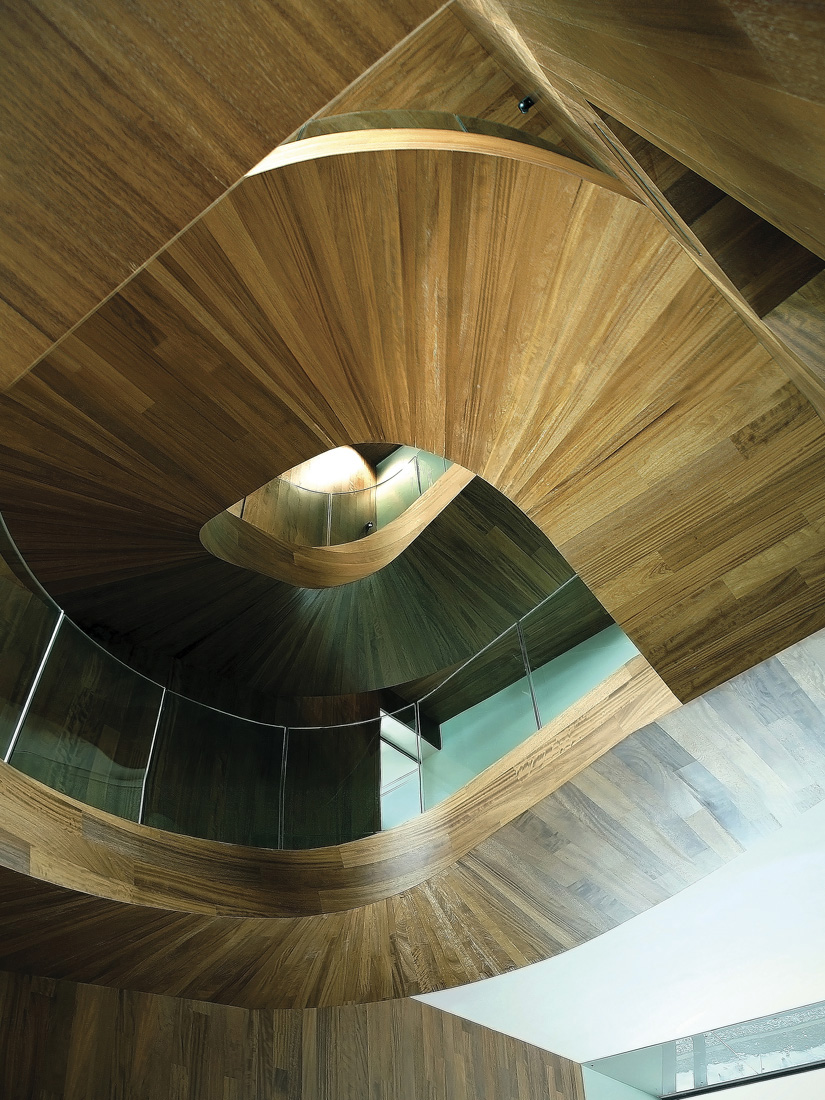 Villa Under Extension / OFIS arhitekti