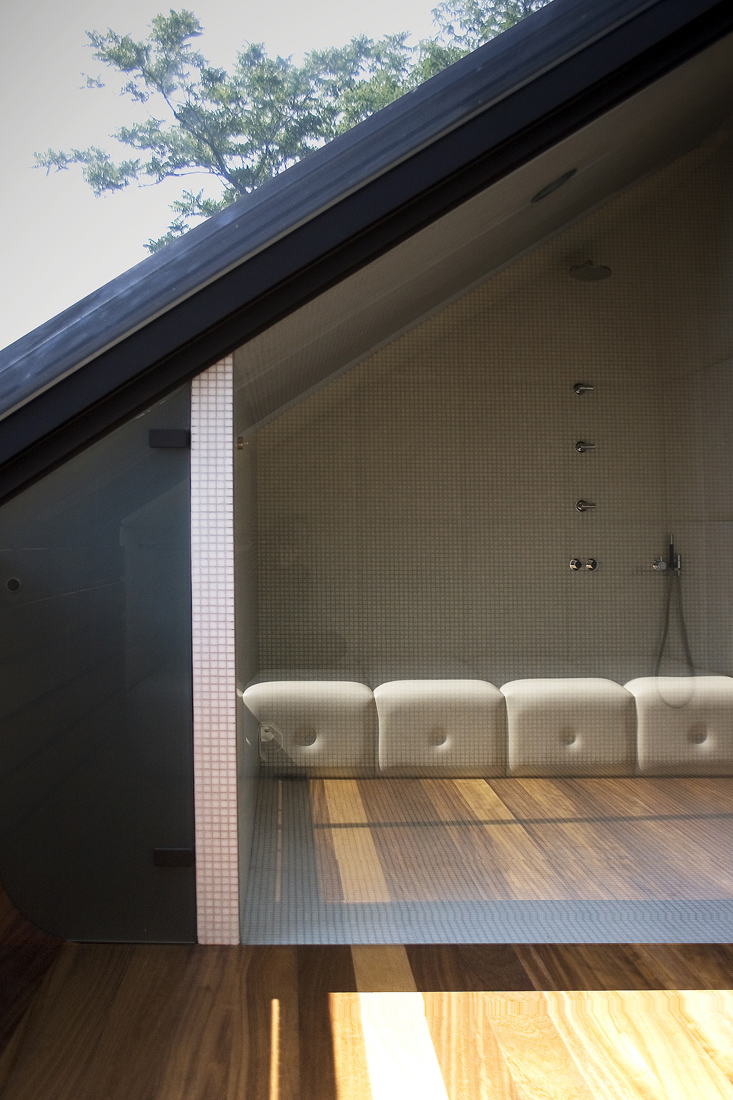Villa Under Extension / OFIS arhitekti