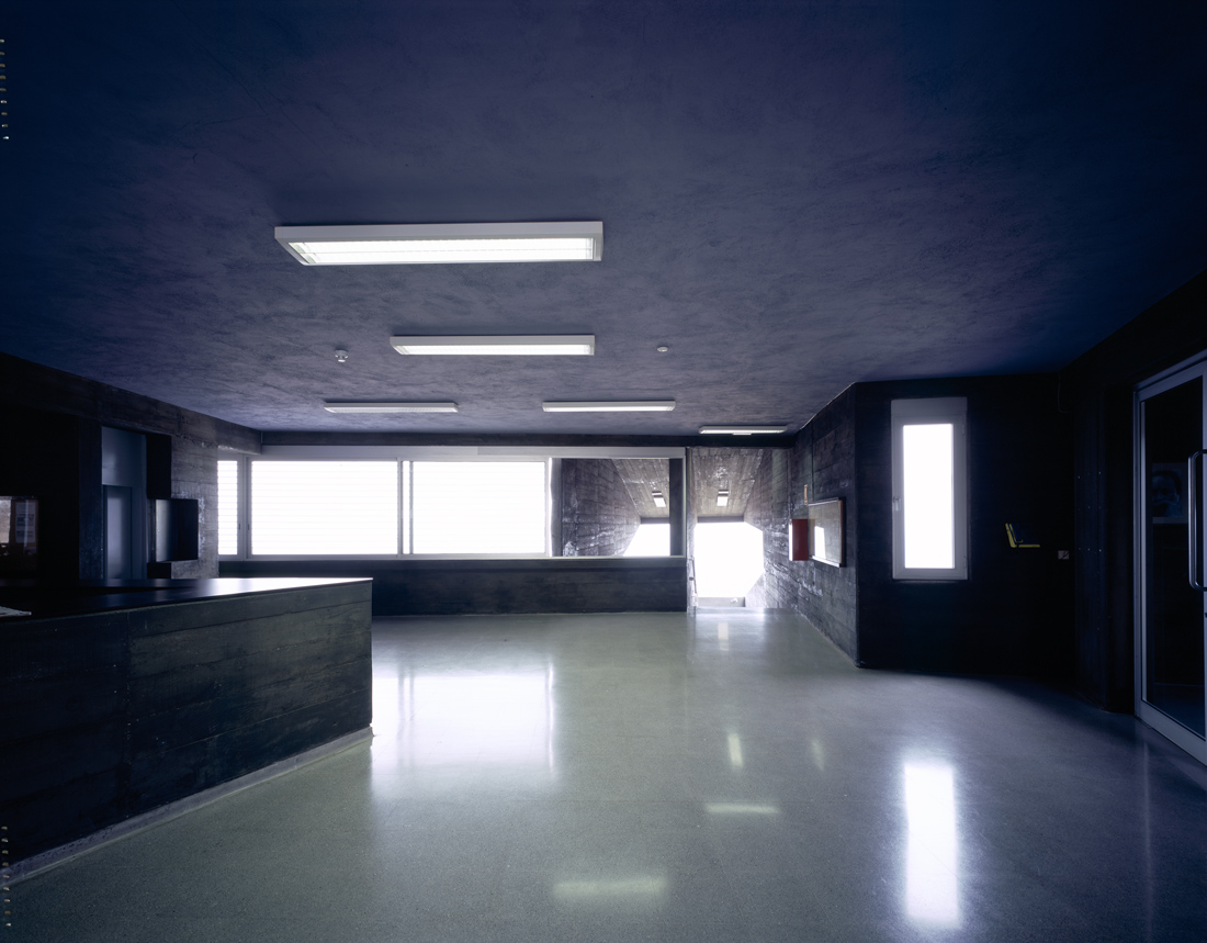 Rafael Arozarena High School / Felipe Artengo, Fernando Menis, José Maria Rodriguez Pastrana