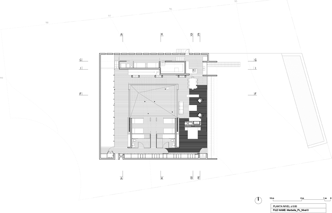 Ocho al Cubo House / Sebastian Irarrazaval