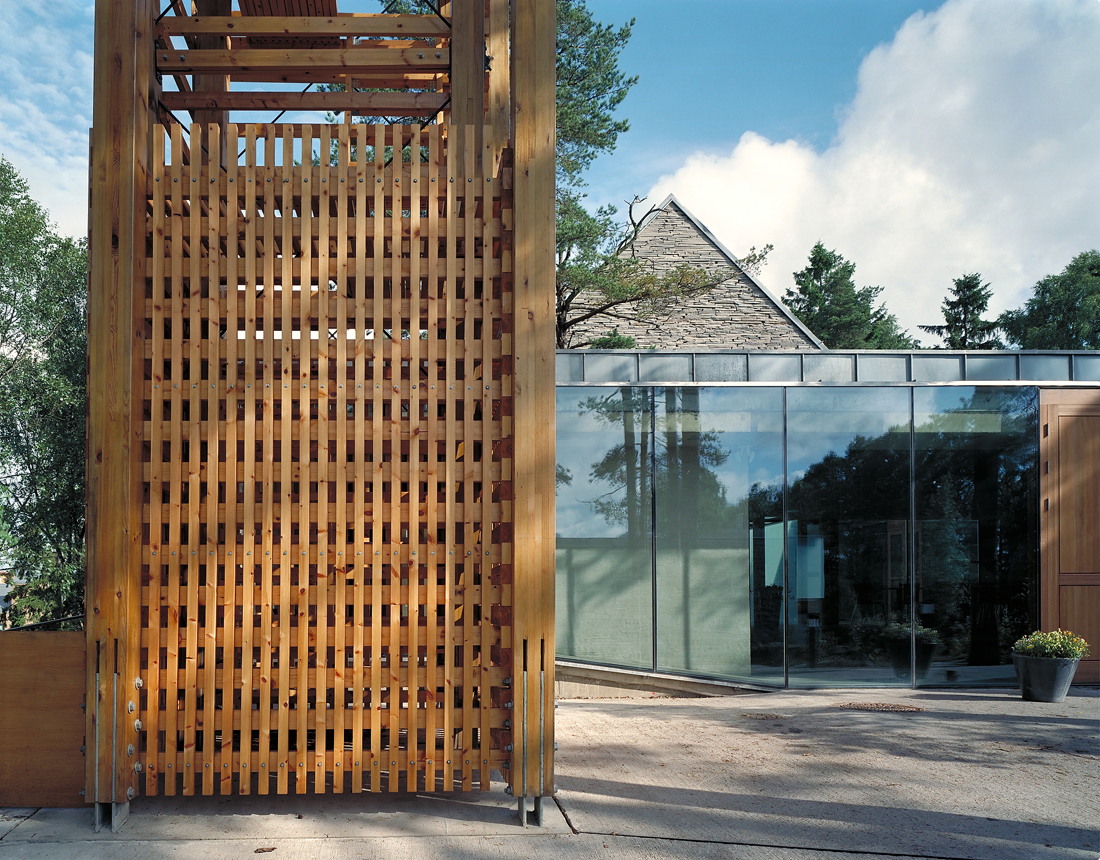Mortensrud church / JSA