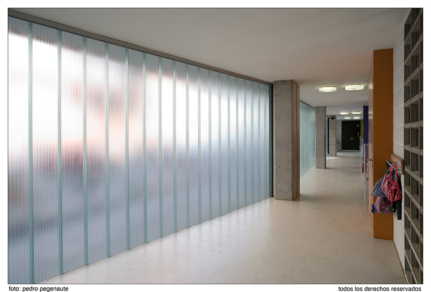 Day Care, Kindergarten and primary school / Jordi Badia