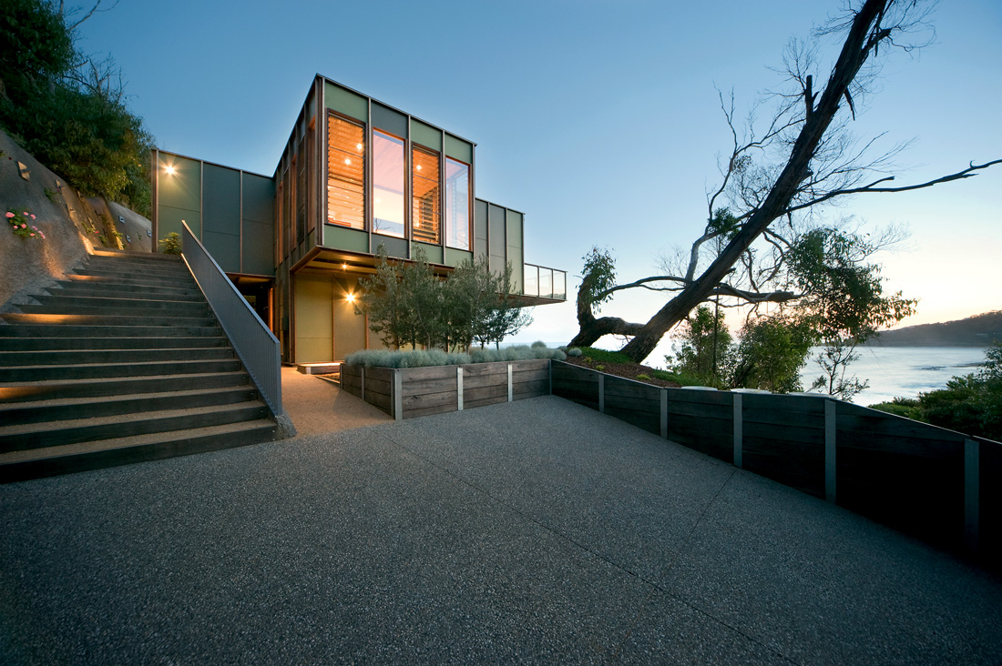 Separation Creek House / Jackson Clements Burrows