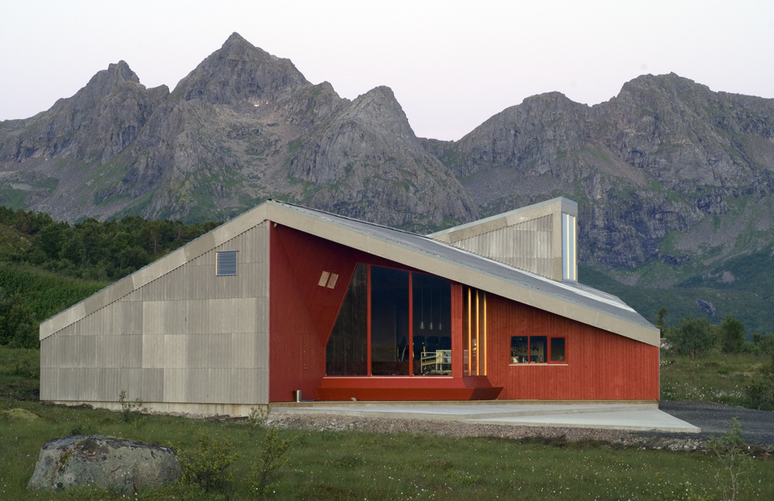 Dønning Community Building / JVA
