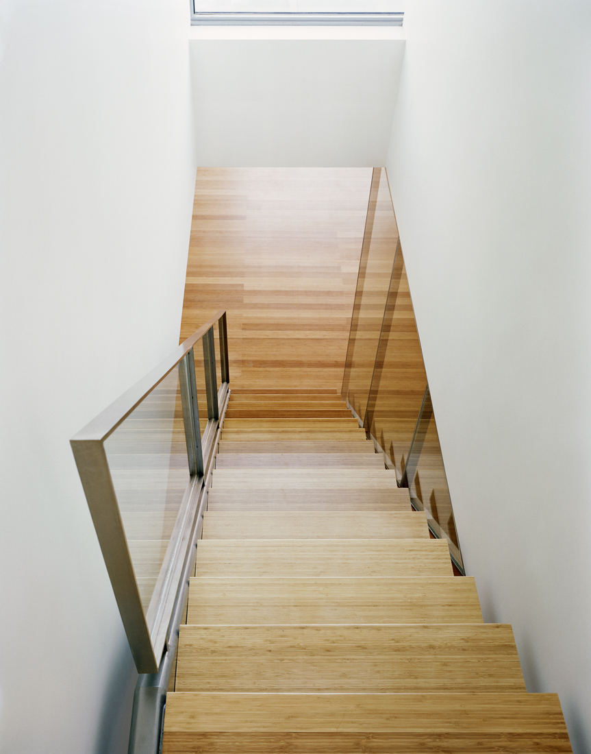 Switch Building / nArchitects