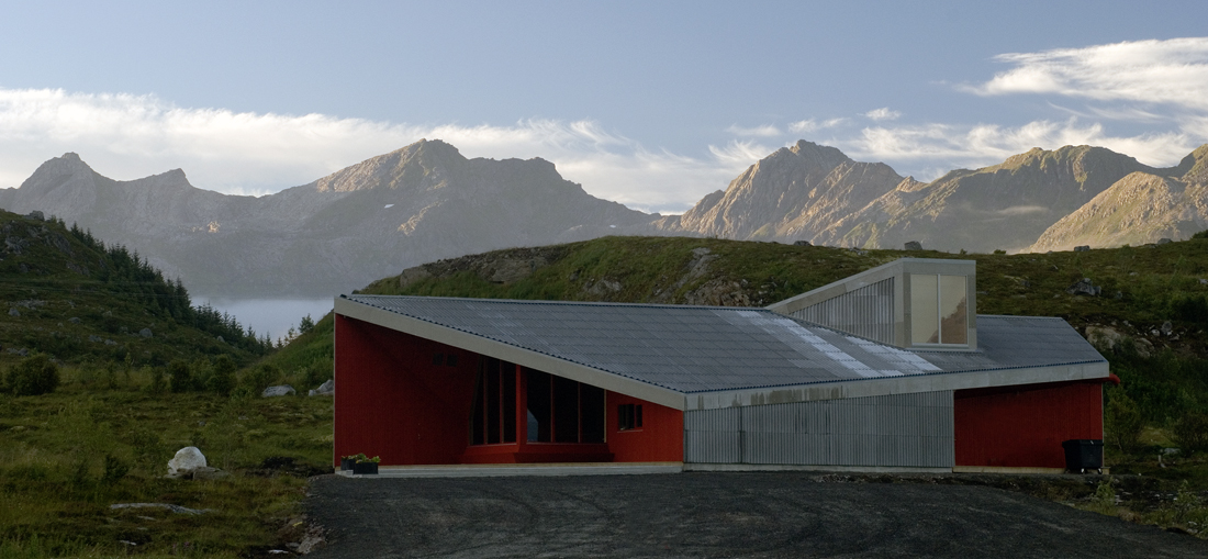 Dønning Community Building / JVA