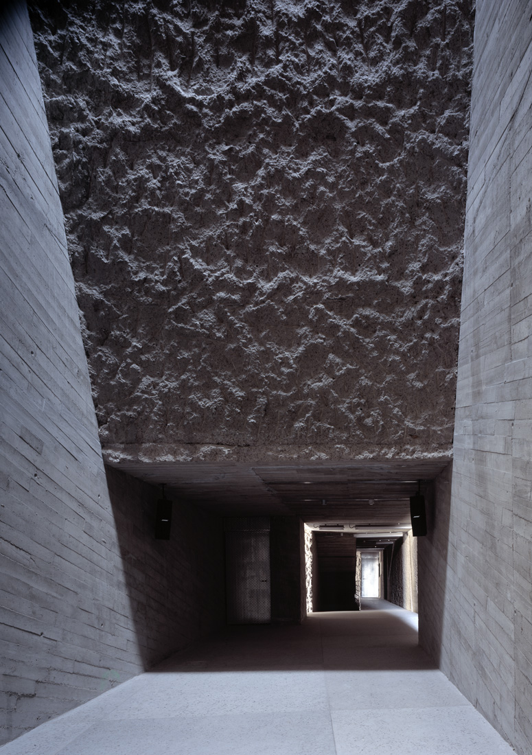 South Tenerife Convention Center / Felipe Artengo, Fernando Menis, José Maria Rodriguez Pastrana