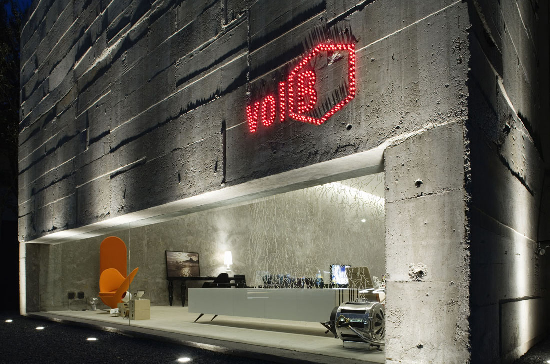 Volume B store / Marcio Kogan