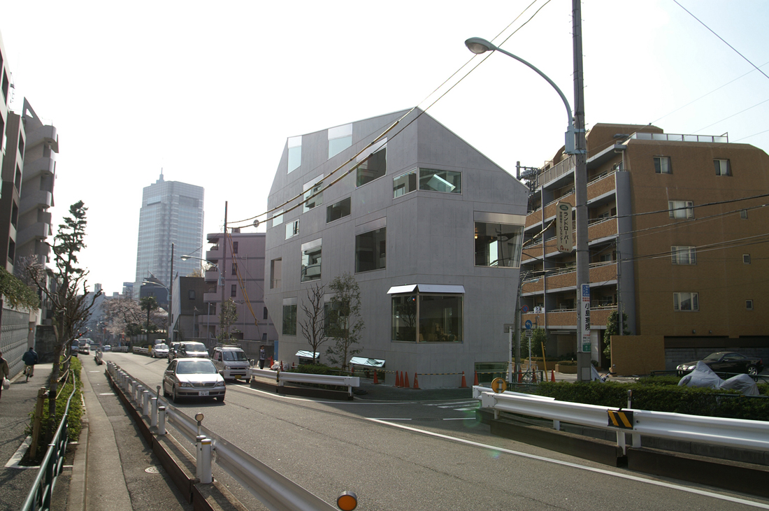 1249769352_mado-building 1249769352_mado-building