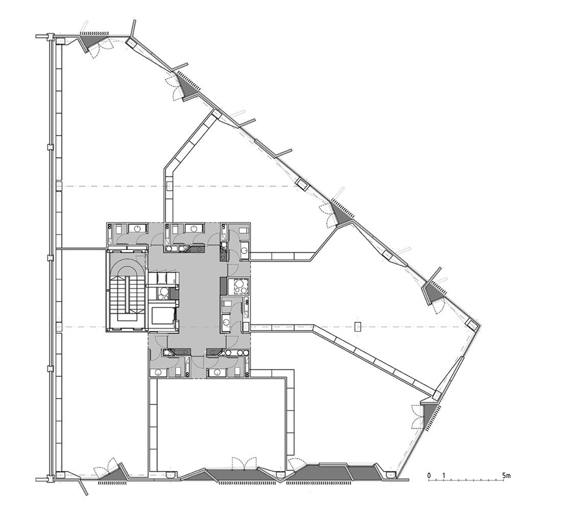 1711125423_planta general plan
