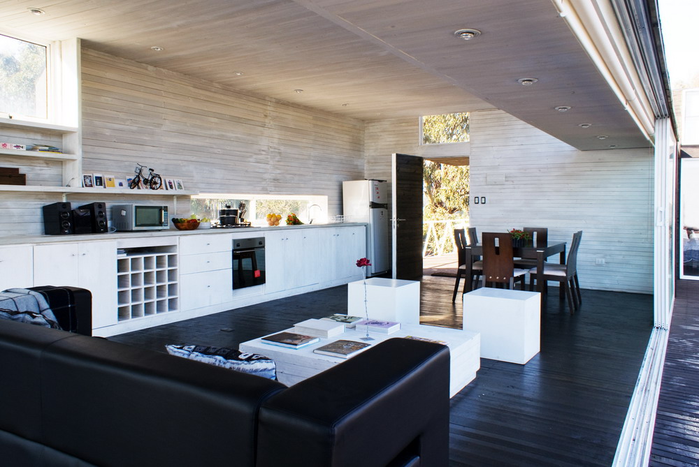 Tacna Hill Beach House / dRN Architects