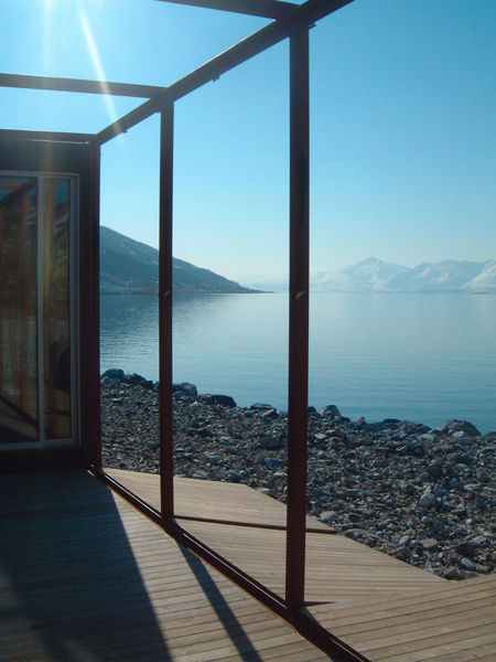 XBO Mobile Structure / 70ºN Arkitektur