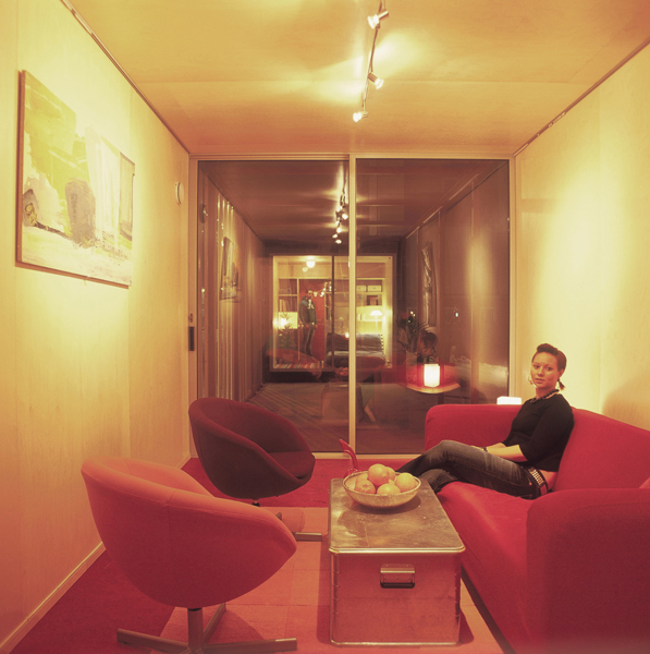 XBO Mobile Structure / 70ºN Arkitektur