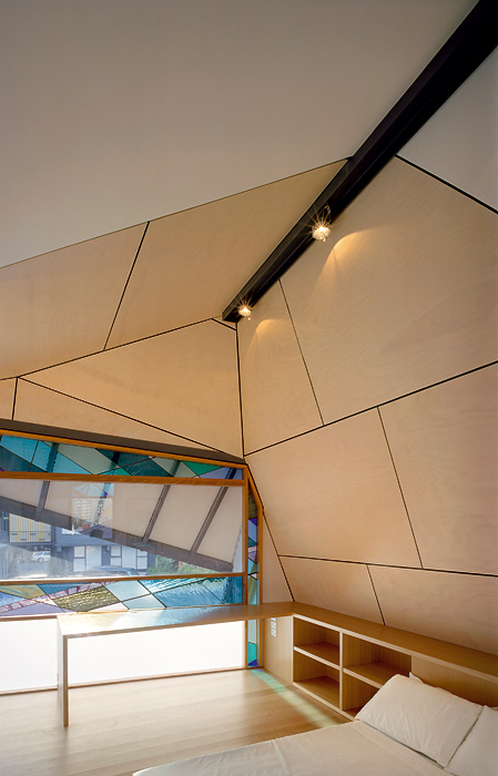 The Eyelid House / Fiona Winzar Architects