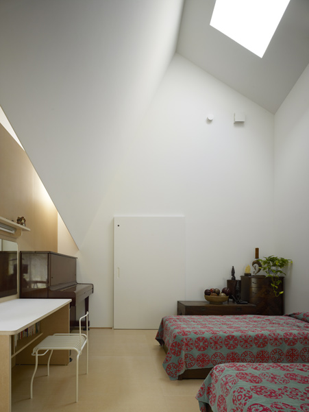 629394950_hysg-040 © Daici Ano