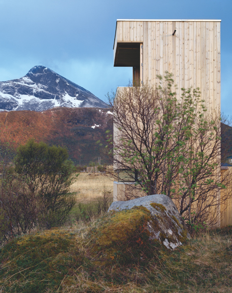 939565597_gardsvatn05-vm-1 Bird-watching towers