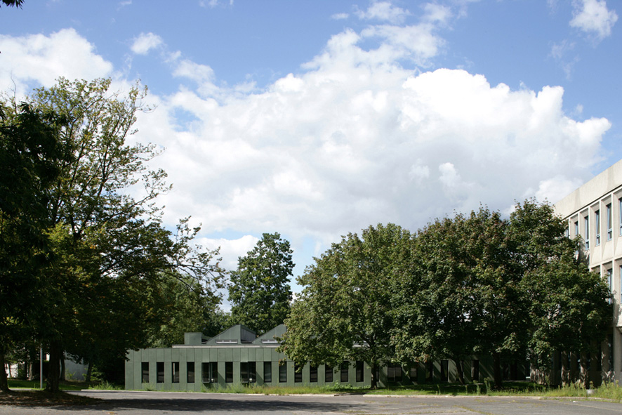 Renovation and extension of workshops at Joliot-Curie high school / Atelier Phileas