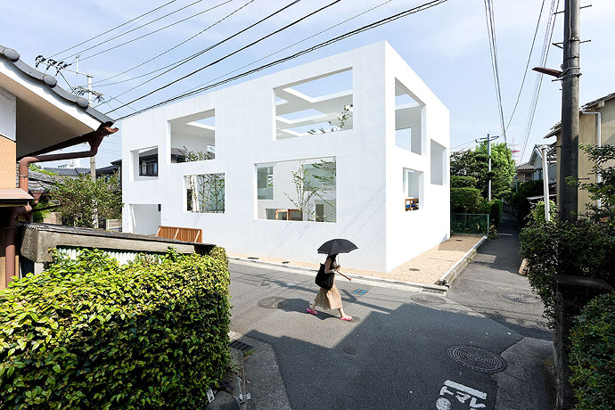 1299001798_house-n-fujimoto-4267 1299001798_house-n-fujimoto-4267