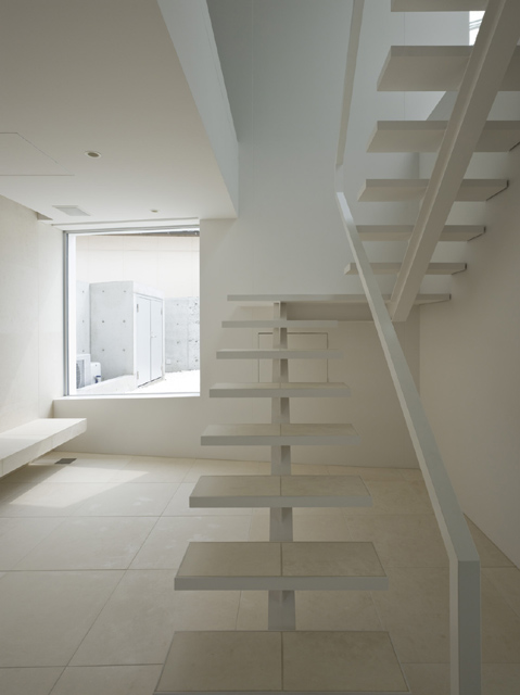 1411810042_seaside-12 © Toshiyuki YANO (Nacasa & Partners Inc.,)