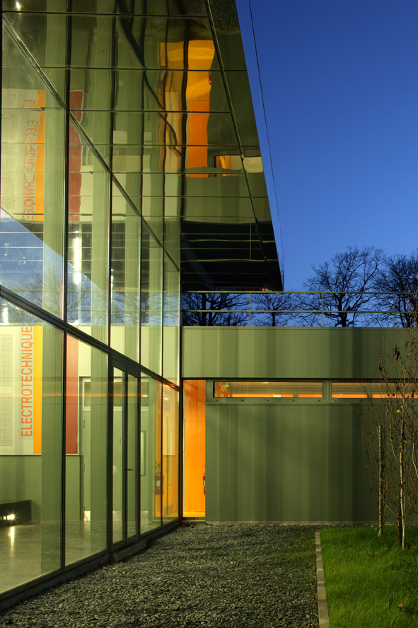 Renovation and extension of workshops at Joliot-Curie high school / Atelier Phileas