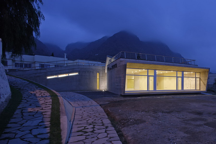 Los Silos Youth Centre / Lavin Arquitectos