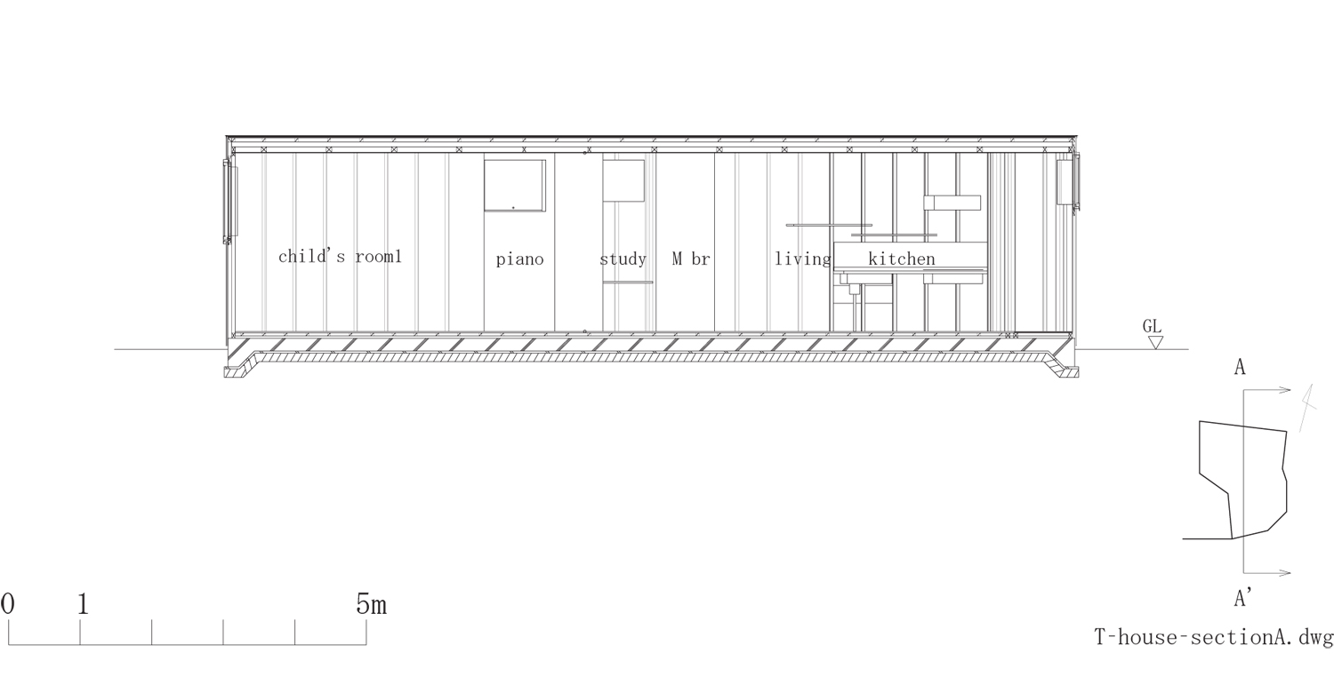 1316489645_section section