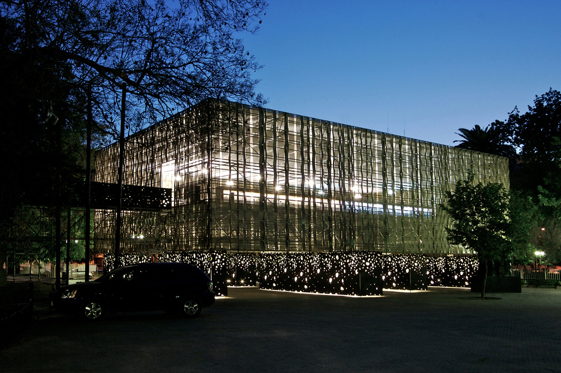 XVI Chilean Architecture Biennale / Assadi + Pulido