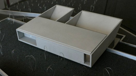 1519530541_09-l1020377 model