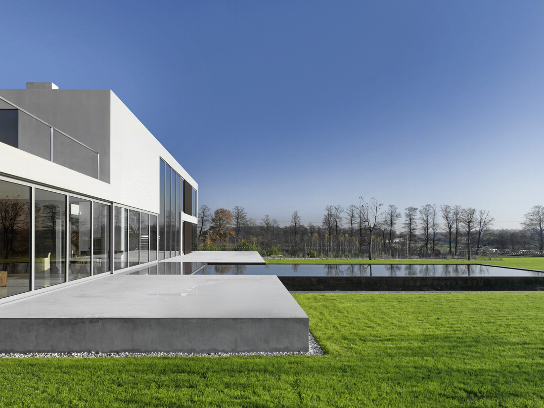 Aatrial House / KWK PROMES