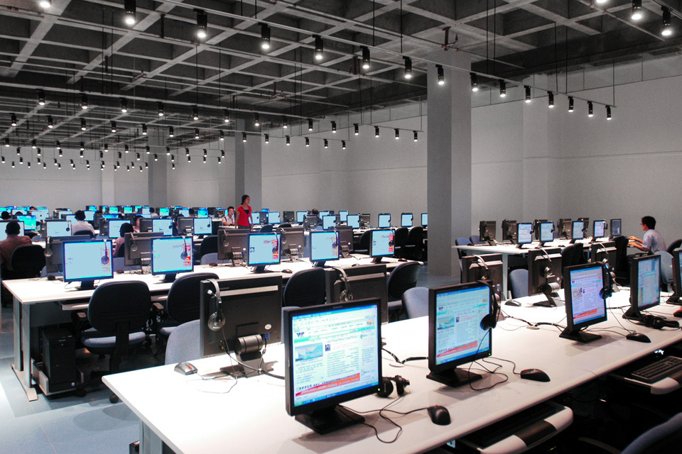 1344079206_chongqing-library-c2ae-zhihui-gu-int-int-multi-media-room-ppt 1344079206_chongqing-library-c2ae-zhihui-gu-int-int-multi-media-room-ppt