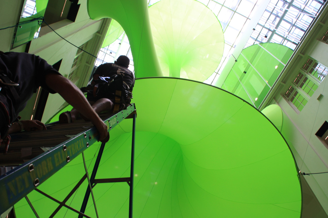 1439975974_081210-green-void-build2-up-cb 1439975974_081210-green-void-build2-up-cb