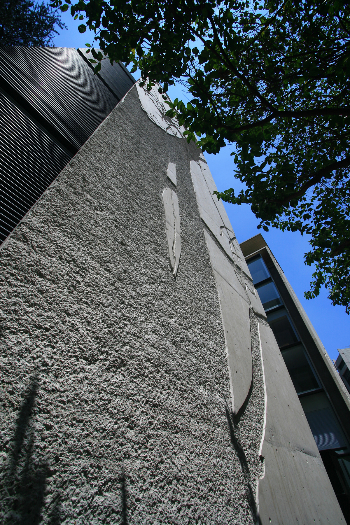 Monte Elbruz Building / Garduño Arquitectos