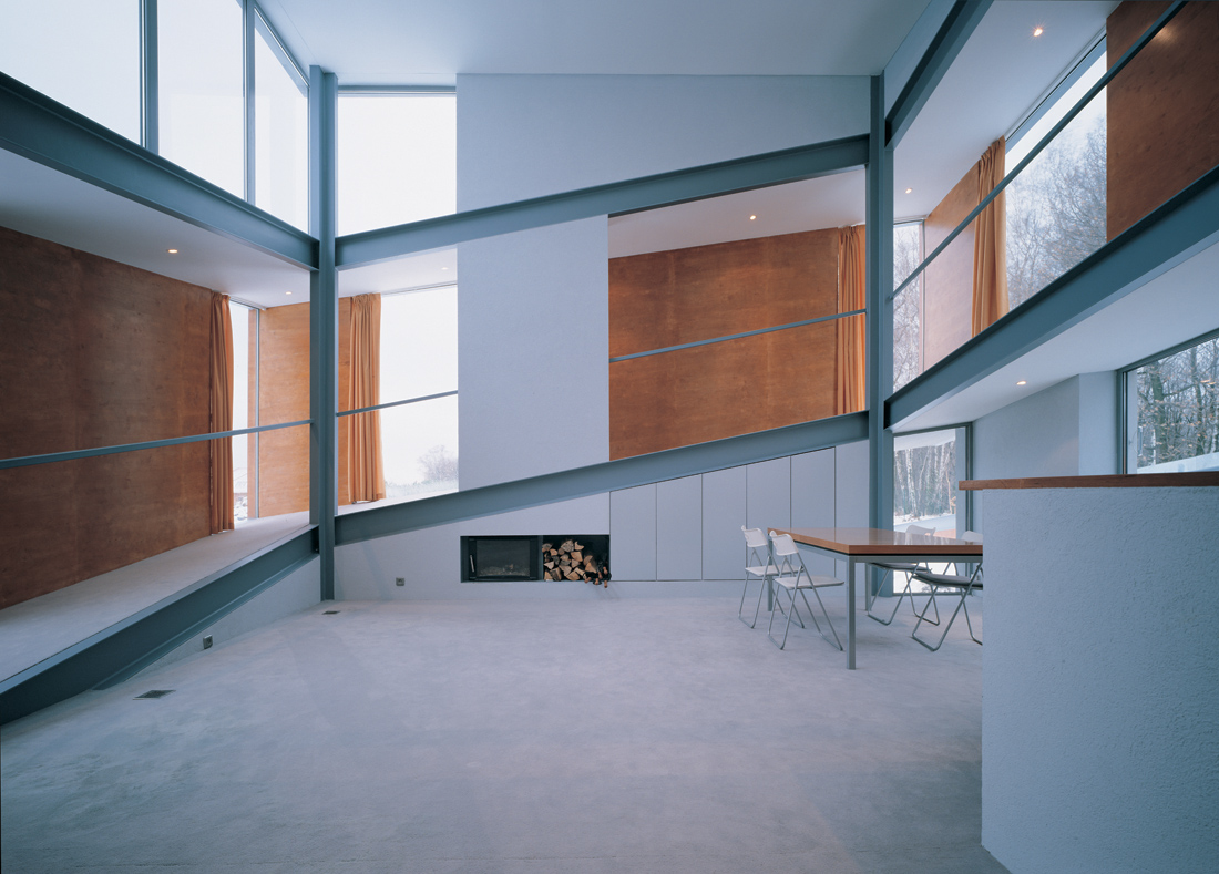 1776423171_09-interior-broken-house 1776423171_09-interior-broken-house
