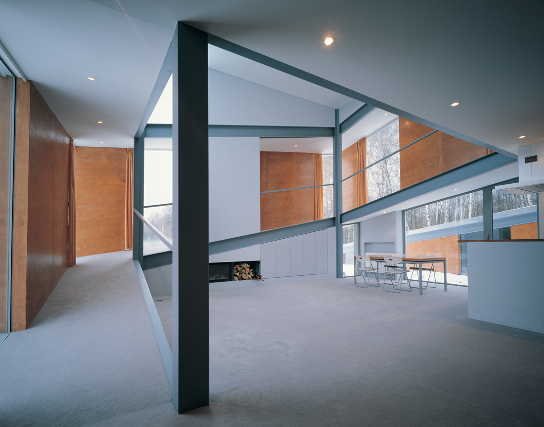 209990738_10-interior-broken-house 209990738_10-interior-broken-house