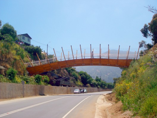 2117650953_03-enrique-browne-arquitecto-puente-zapallar