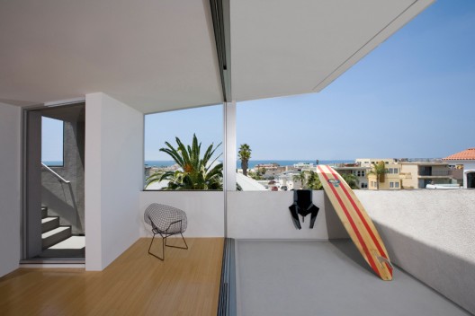513514159_surfhouse-005