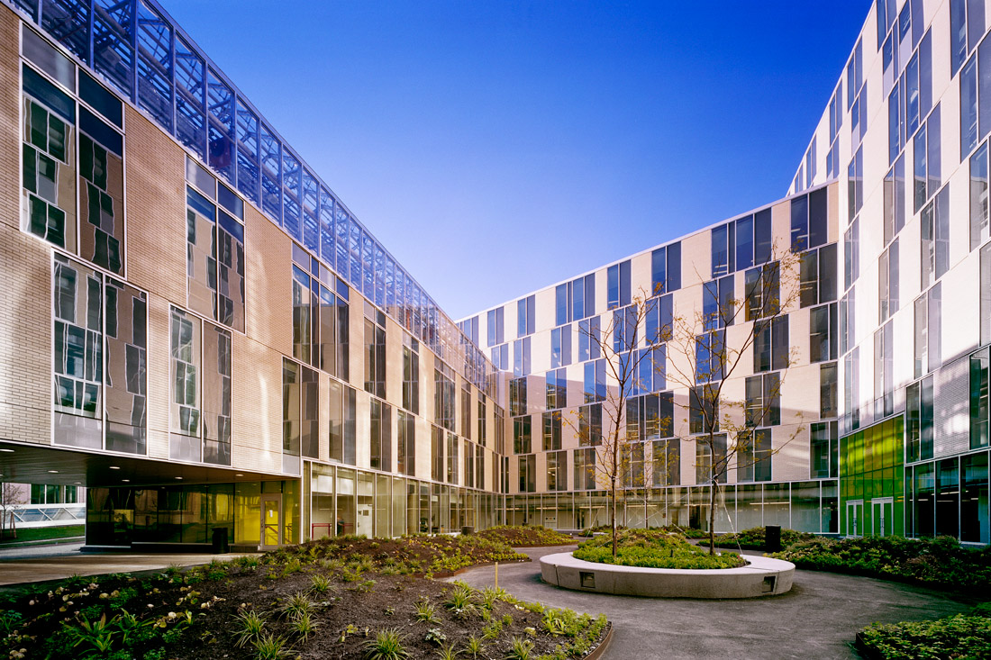 UQAM’s Campus / Tétreault Parent Languedoc & Saia Barbarese Topouzanov