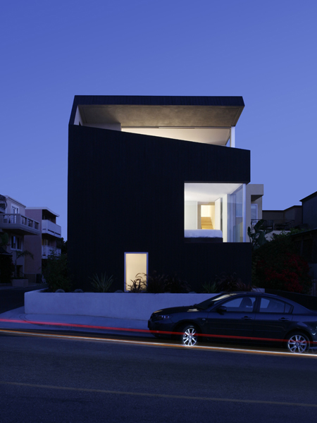 Surfhouse / XTEN Architecture