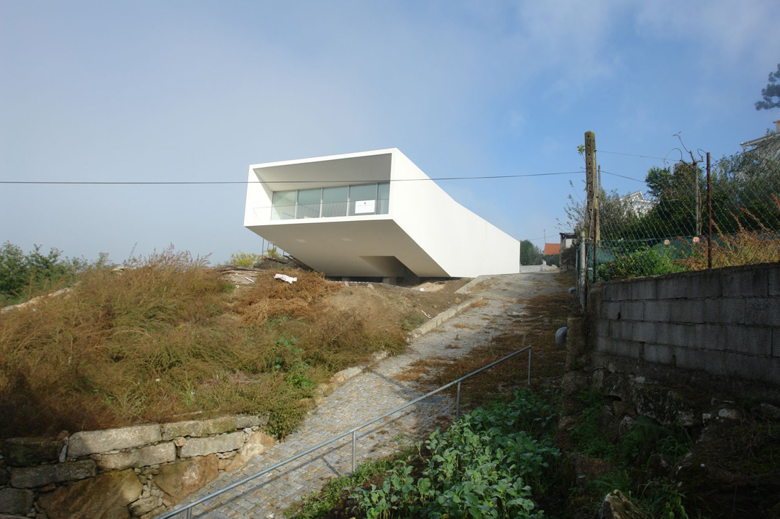 House 1 in Penafiel / Claudio Vilarinho